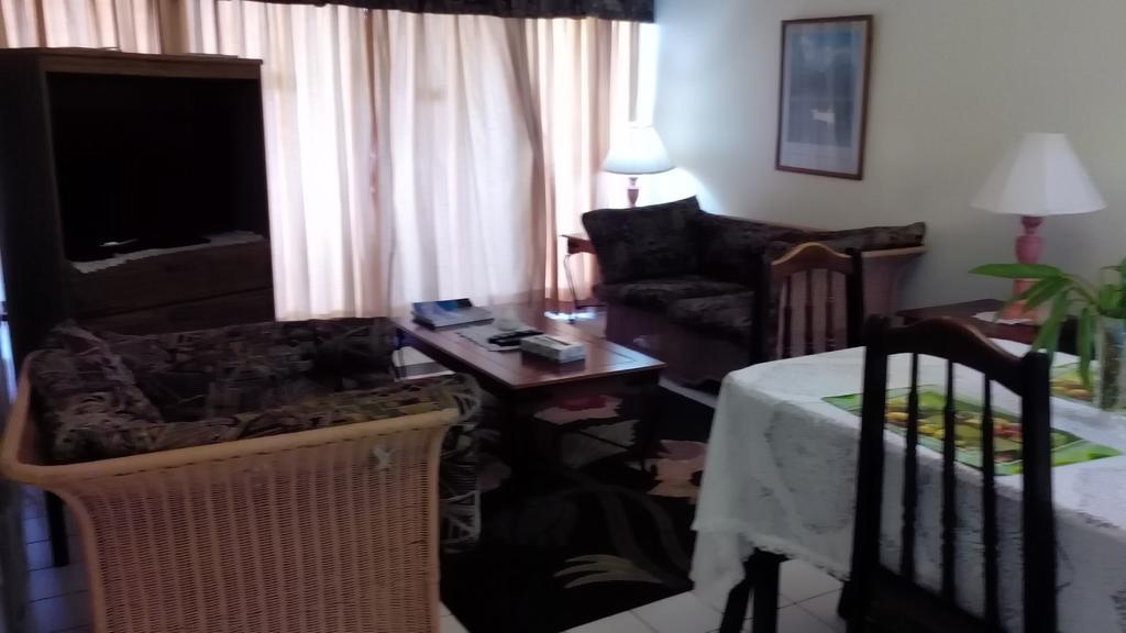 Hotel Relax Resort Teluk Montego Bagian luar foto